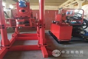 礦用全液壓鉆采設備